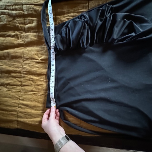 Vintage Black Wrap Ruffle Skirt - good used condition - Picture 3 of 3